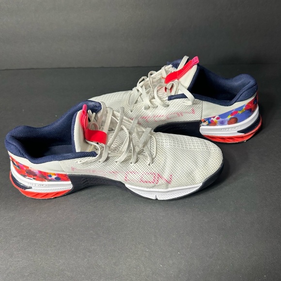 Nike Kids White and Pink Athletic Shoes - Picture 7 of 7